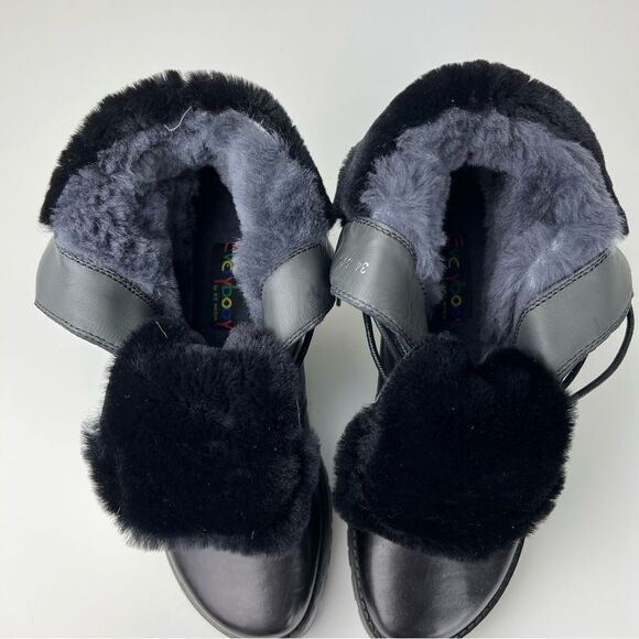 Black Ankle Boots with Fur Lining - Picture 7 of 11